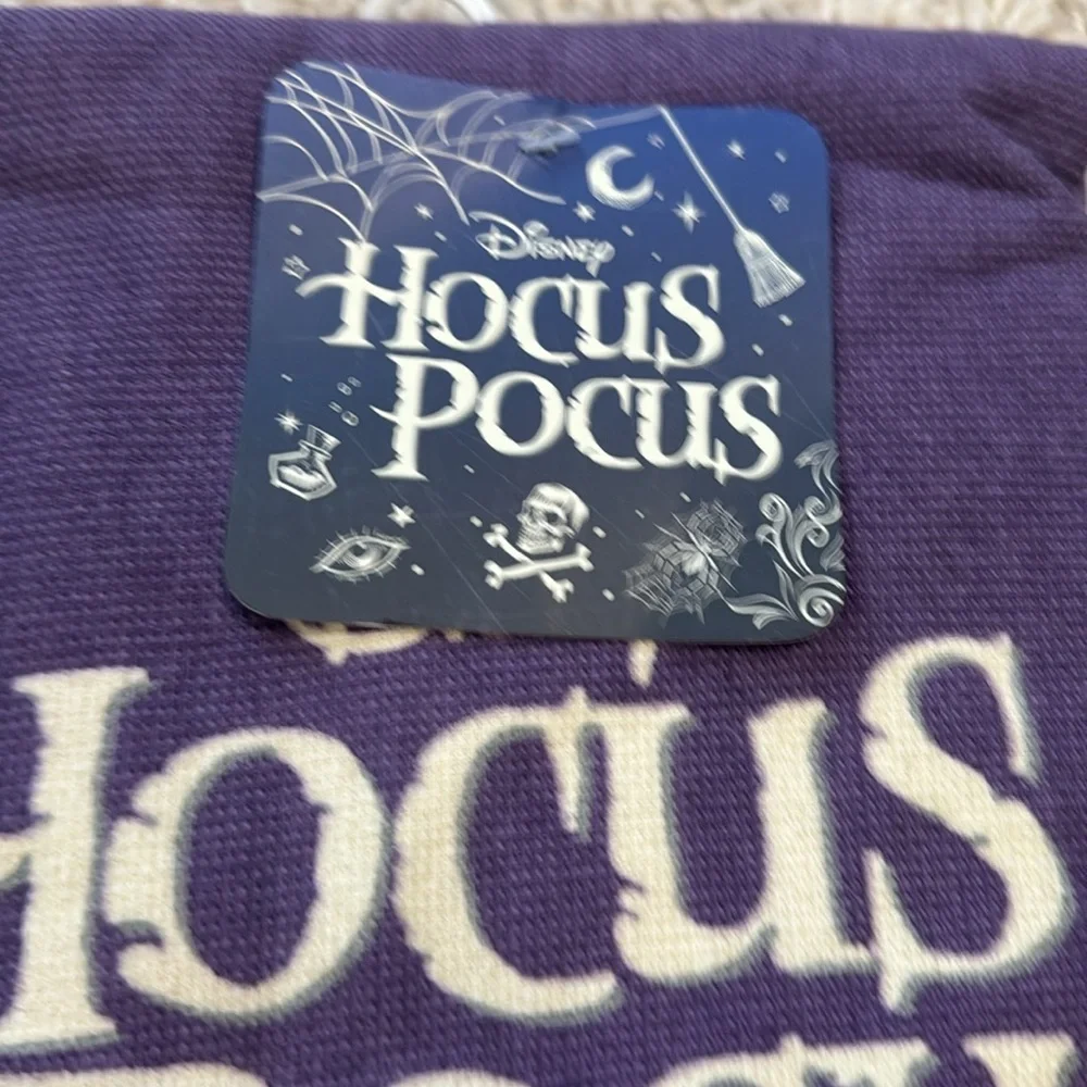 Hocus Pocus  Disney Halloween hand towels Set of 3 NEW